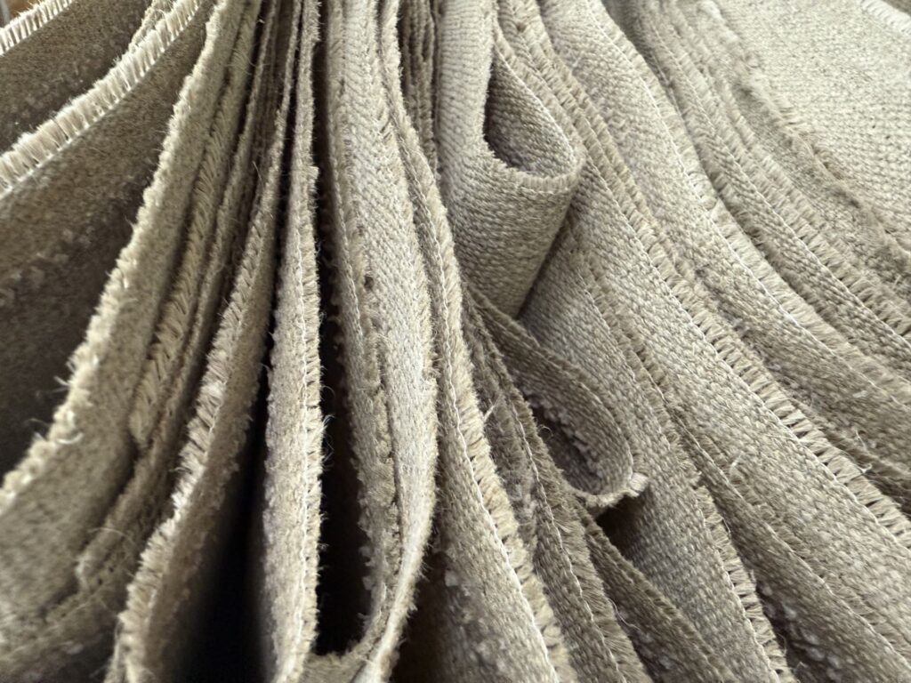 Canvas materiale fra Protra Groups lager i Polen